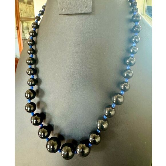 Vintage Jewelry - Vintage Black and Blue Graduated Wooden Bead Necklace, Unmarked